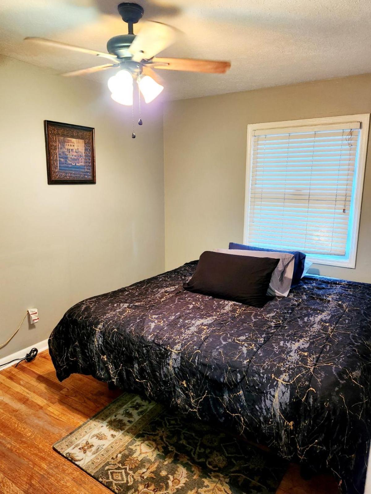 Quiet Comfort Room Near Shopping And Attractions Fayetteville Exterior photo
